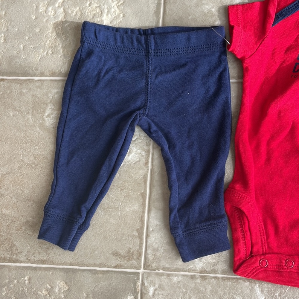 Carters Baby Clothes - Picture 4 of 4